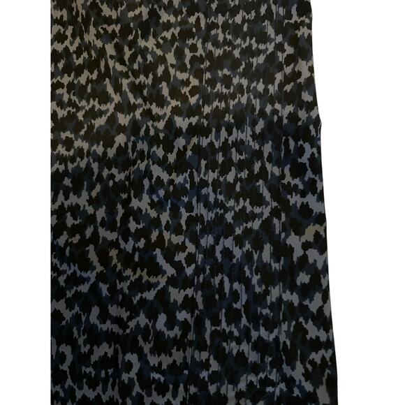 Athleta Blue Animal Printed Wide Leg Crop Pants, Size 12 ComfyStyle TravelPants - Picture 4 of 9